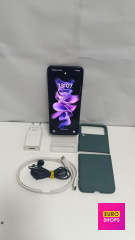 Смартфон Samsung Galaxy Z Flip3 128Gb