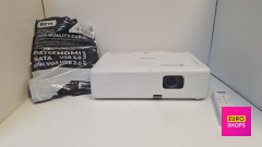 Мультимедійний проектор Epson CO-W01
