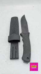 Ніж в пластиковому чохлі