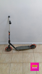 Самокат Razor Чорний