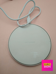 Бездротовий зарядний пристрій