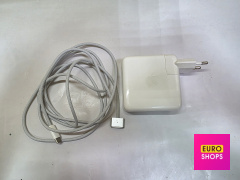 Зарядний пристрій Apple A2518 67W USB-C Power Adapter