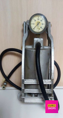 Автомобільний ножний насос