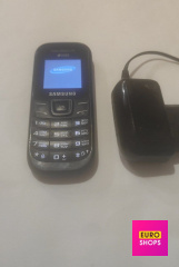 Кнопковий телефон Samsung E1202