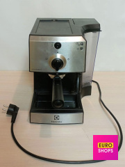 Ріжкова кавоварка Electrolux EEA111