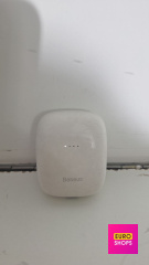 брудні сліди використання Baseus Encok w04