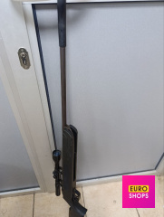 Пневматична гвинтівка  з прицілом