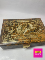 Скринька для прикрас