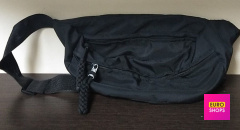 Сумка на пояс чорного кольору