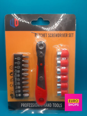 Рукоятка з храповим механізмом з насадками.