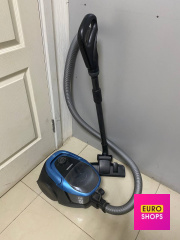 Пилосос безмішковий SAMSUNG VC18M3120VU